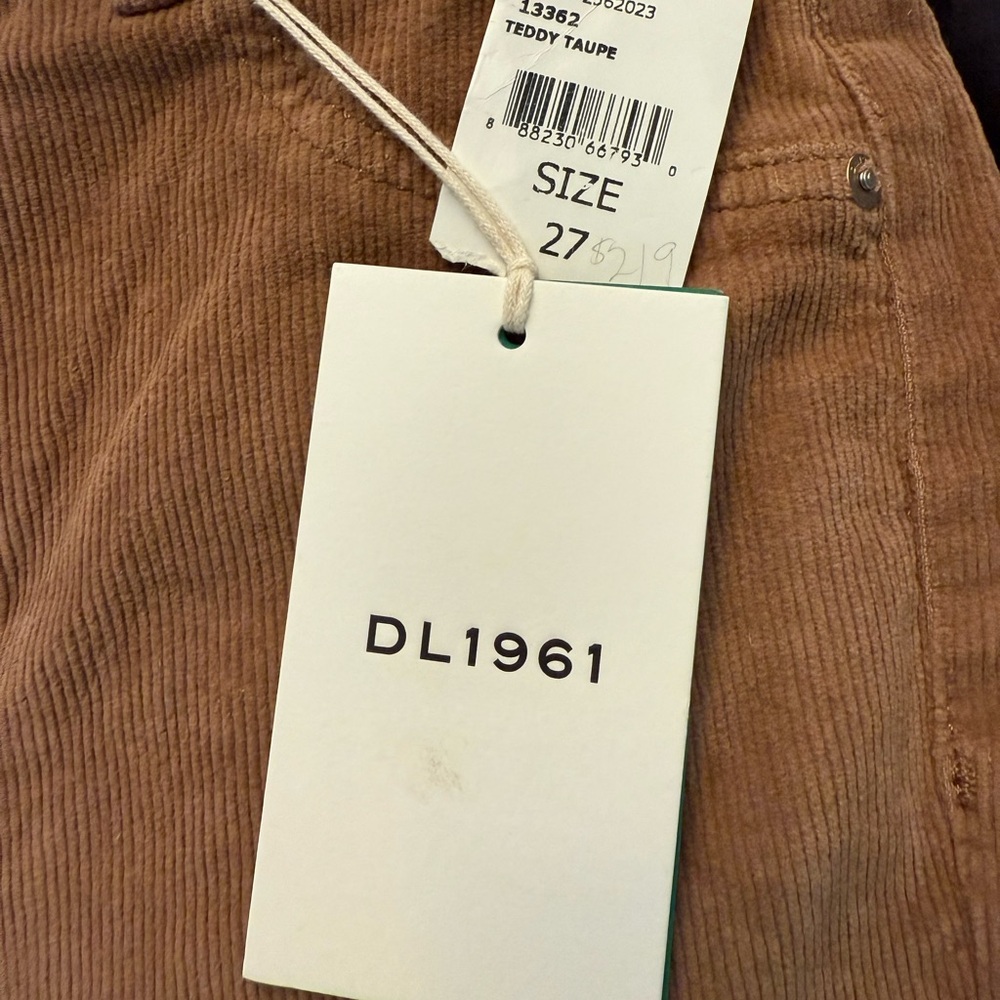 DL1961 Bridget Boot High Rise Corduroy Crop Pants in Teddy Taupe Size 27 - Picture 9 of 10